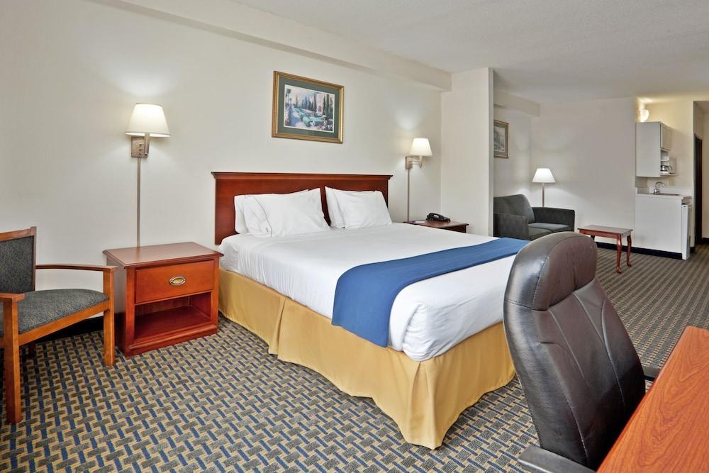 Holiday Inn Express & Suites Wilson-Downtown By Ihg Ngoại thất bức ảnh