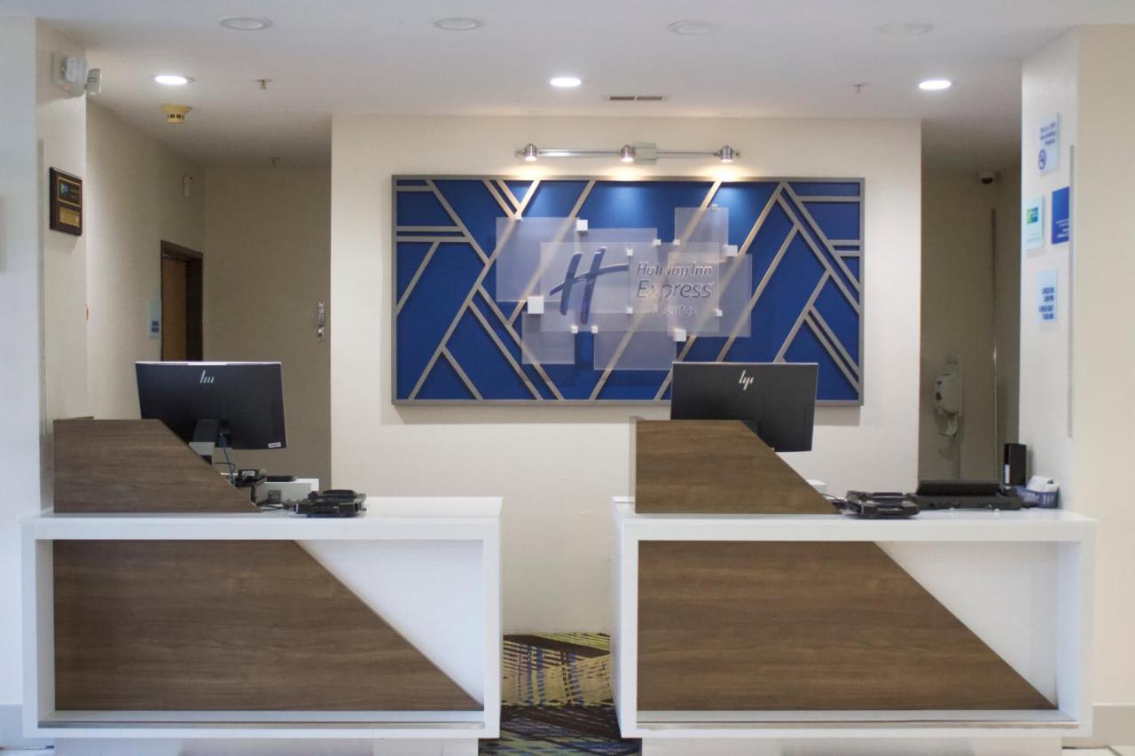 Holiday Inn Express & Suites Wilson-Downtown By Ihg Ngoại thất bức ảnh