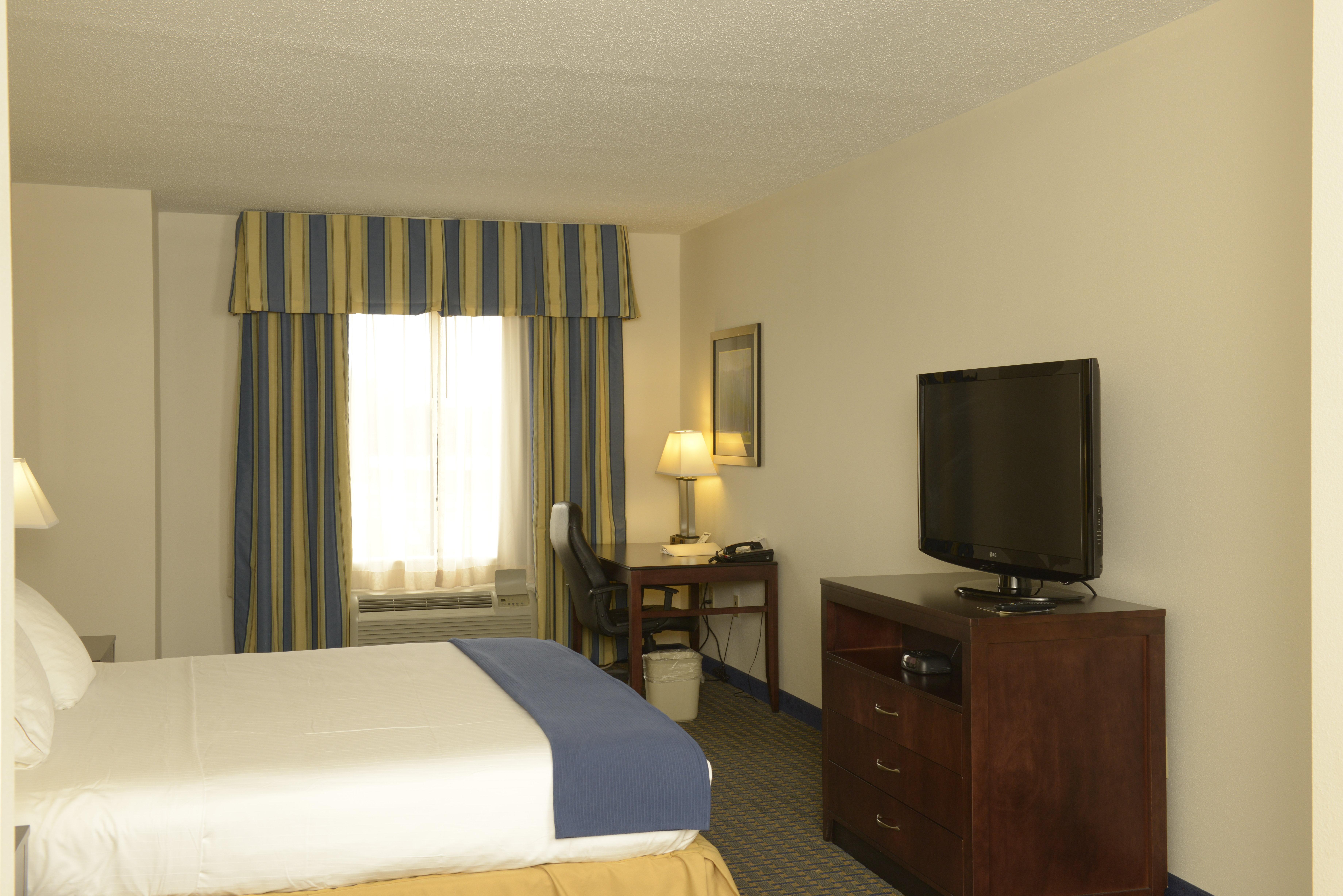Holiday Inn Express & Suites Wilson-Downtown By Ihg Ngoại thất bức ảnh